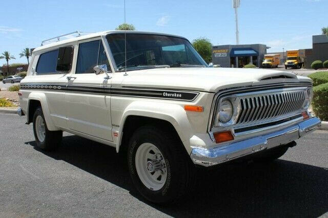 1977 Jeep Cherokee S Widetrack 4X4 401 V8 -- - photo 11