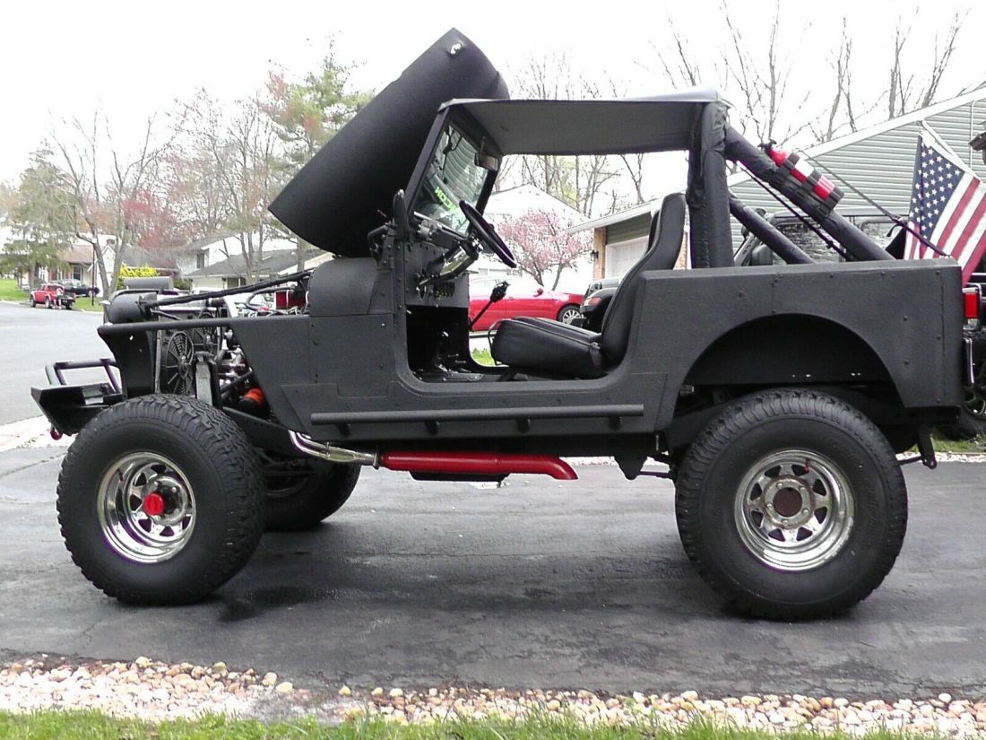 1977 Jeep CJ7 with a 302 H.O. V8 -- NO RESERVE! 1977 Jeep CJ