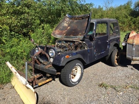 1977 Jeep CJ7 with snow plow 1977 Jeep Wrangler
