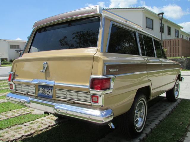 1977 Jeep Wagoneer - photo 4