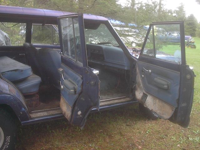 1977 Jeep Wagoneer loaded - photo 12