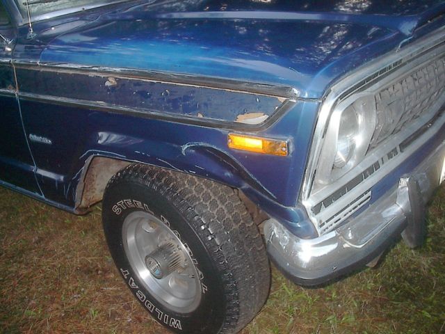 1977 Jeep Wagoneer loaded - photo 3