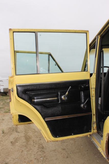1977 Jeep Wagoneer - photo 13
