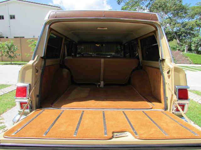 1977 Jeep Wagoneer - photo 7