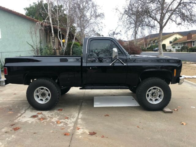 1977 Chevrolet K10 Pickup Cheyenne - photo 2