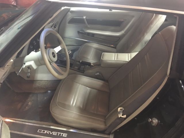 1977 Chevrolet Corvette L-82 - photo 3