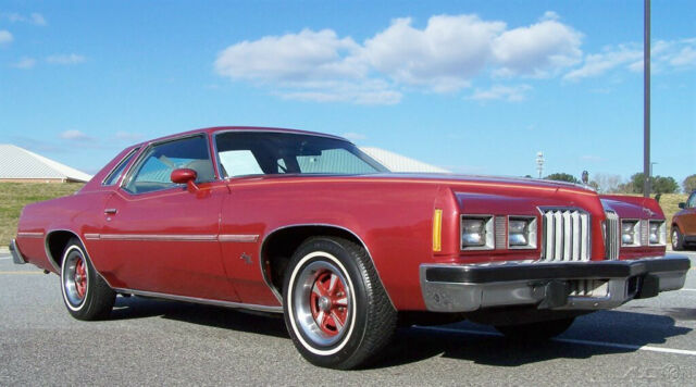 1977 Pontiac Grand Prix L Buckets & Console - photo 3
