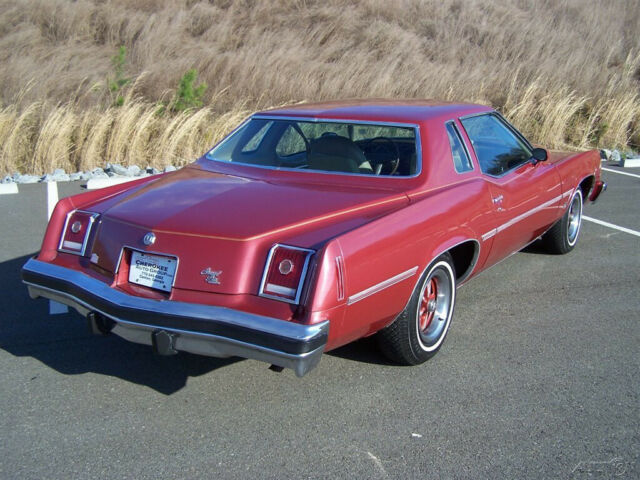 1977 Pontiac Grand Prix L Buckets & Console - photo 4