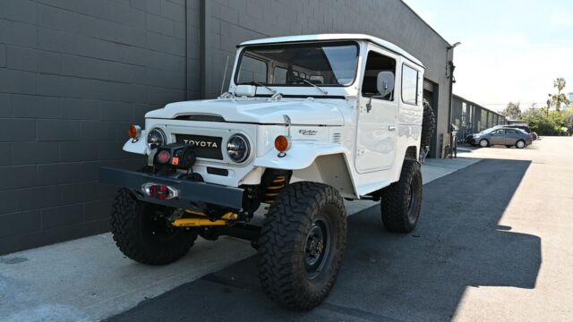 1977 Landcruiser Fully restored restomod 1FZE and 5 speed stunning !! 1977 Toyota Land Cruiser FJ40