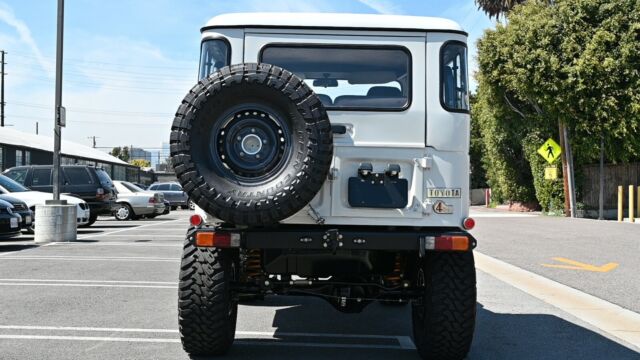 1977 Toyota Land Cruiser FJ40 - photo 12