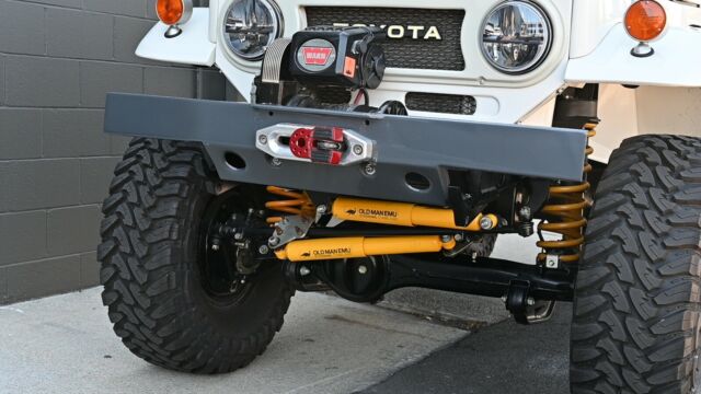 1977 Toyota Land Cruiser FJ40 - photo 3