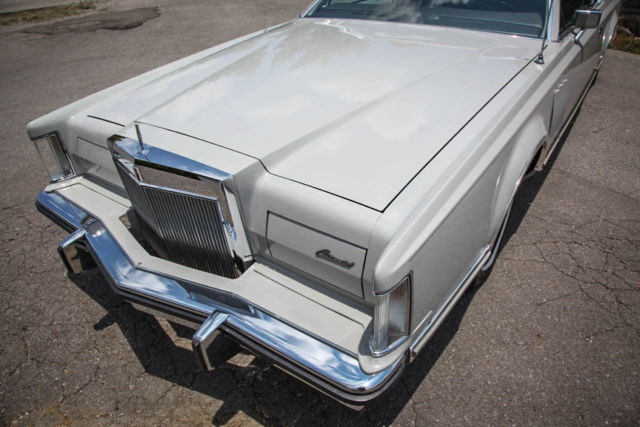 1977 Lincoln Continental Mark V Cartier Edition - photo 3