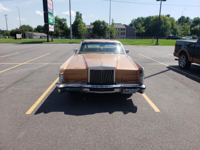 1977 Lincoln Continental - photo 3
