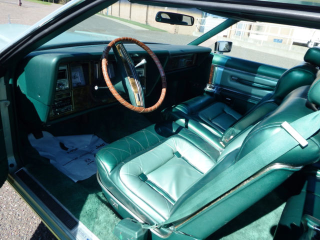 1977 Lincoln Continental - photo 7