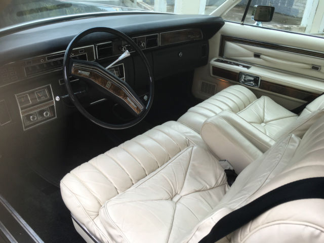 1977 Lincoln Continental - photo 8