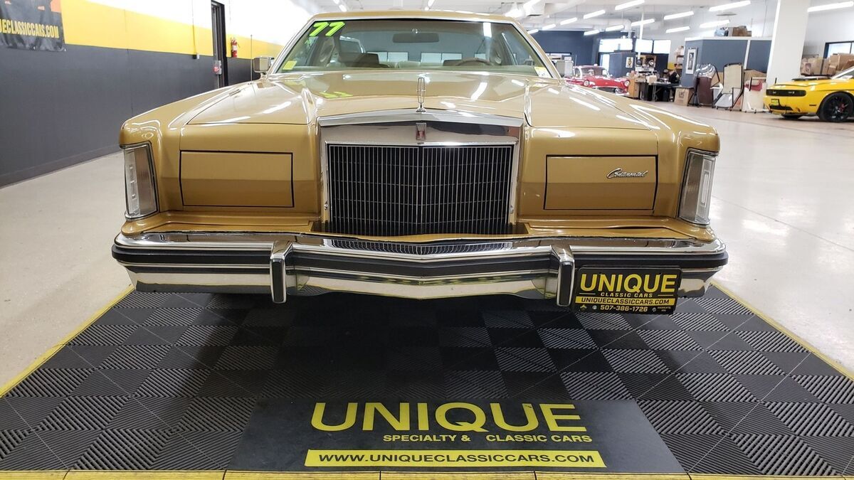 1977 Lincoln Continental - photo 2