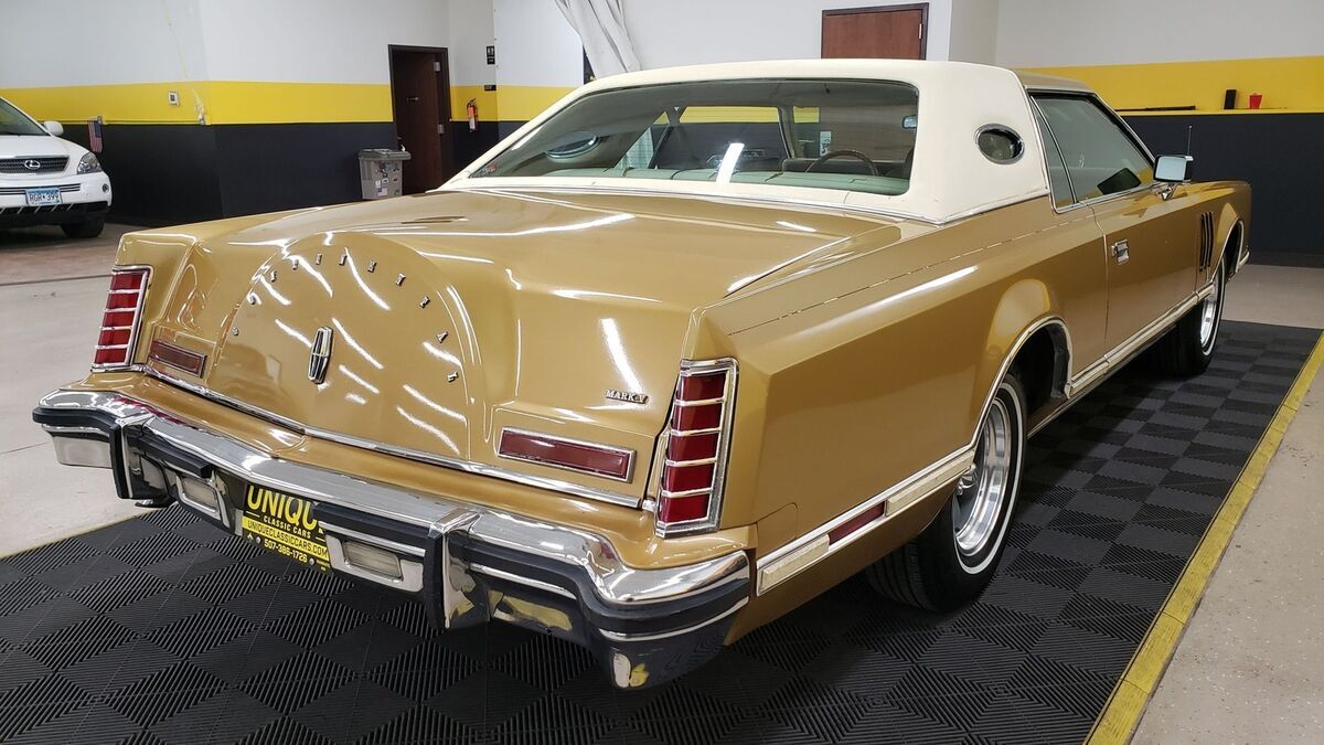 1977 Lincoln Continental - photo 4