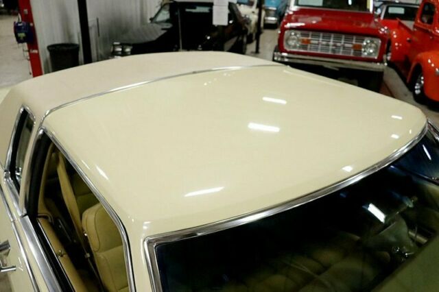 1977 Lincoln Continental -- - photo 10