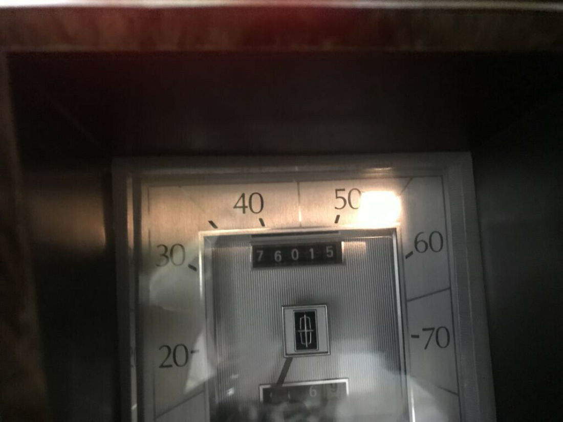 1977 Lincoln Continental - photo 4