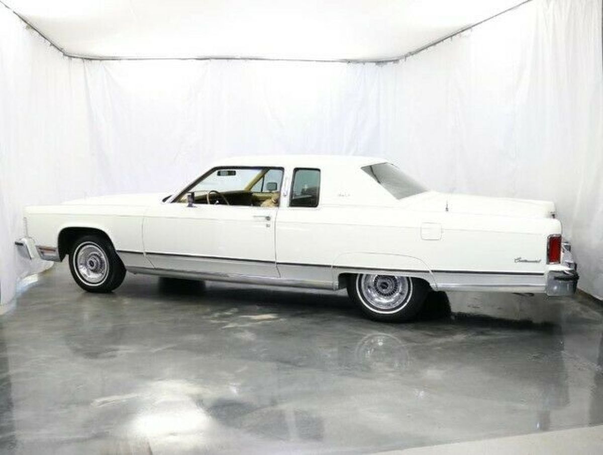 1977 Lincoln Continental - photo 10