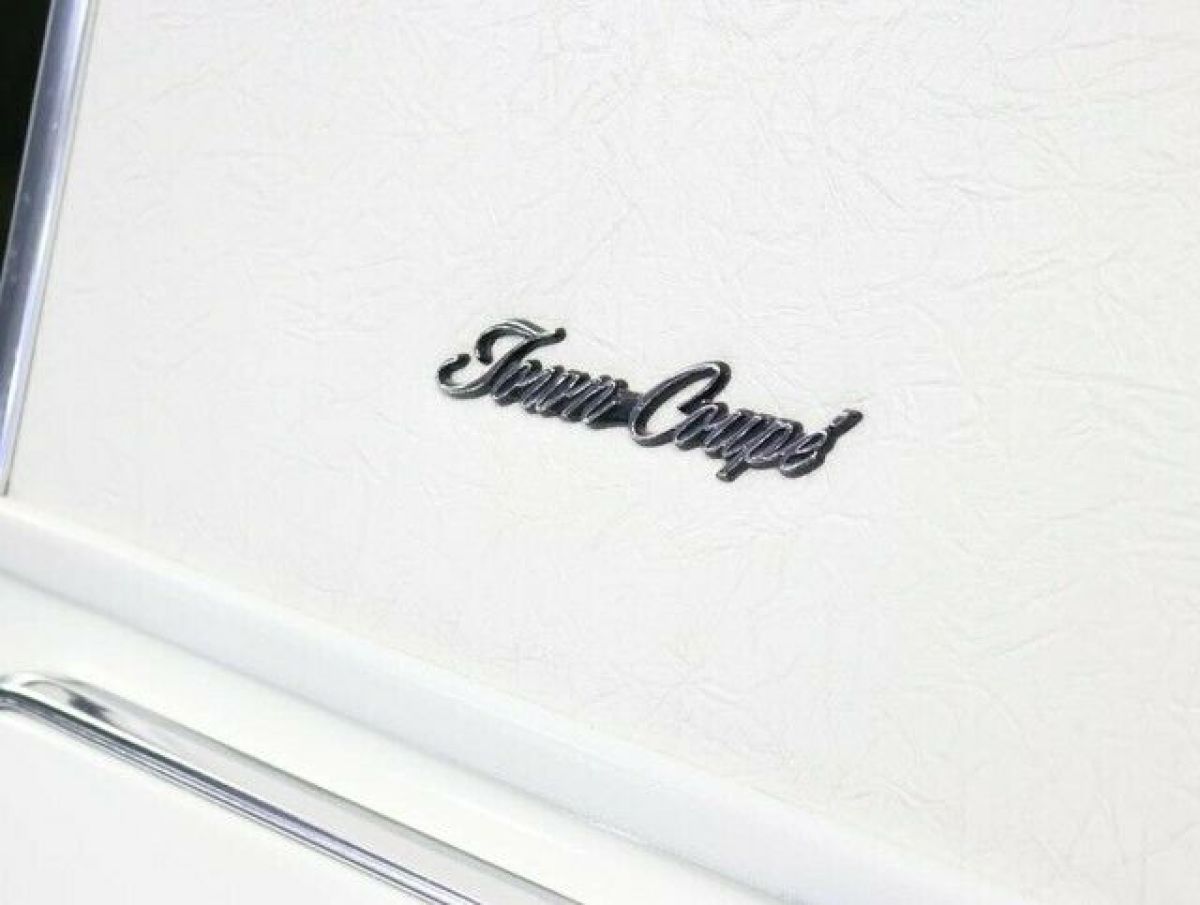 1977 Lincoln Continental - photo 11