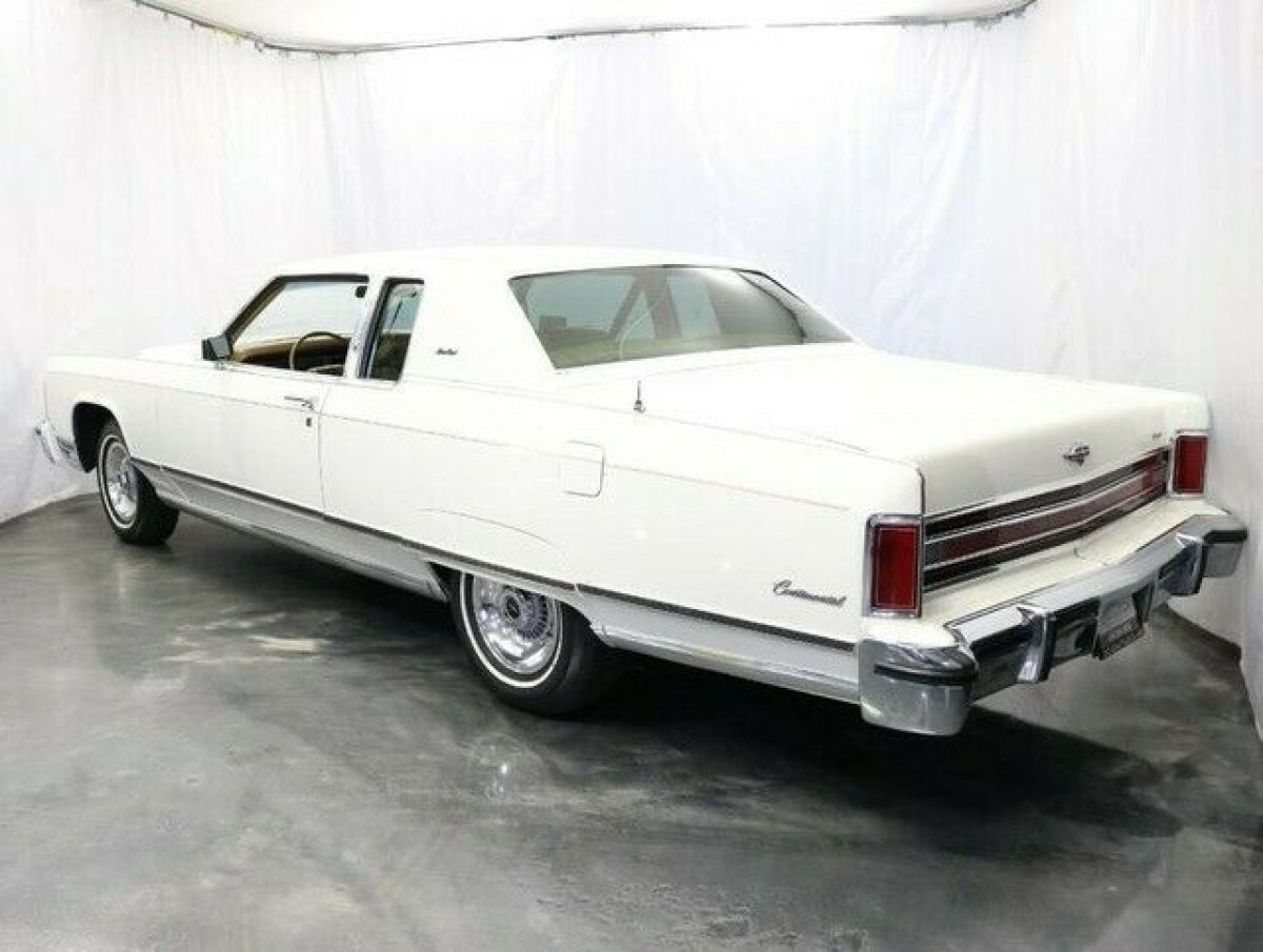 1977 Lincoln Continental - photo 9