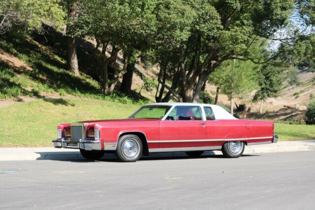 1977 Lincoln Continental Coupe - photo 4