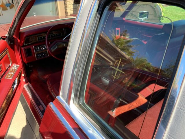 1977 Lincoln Continental Coupe - photo 9