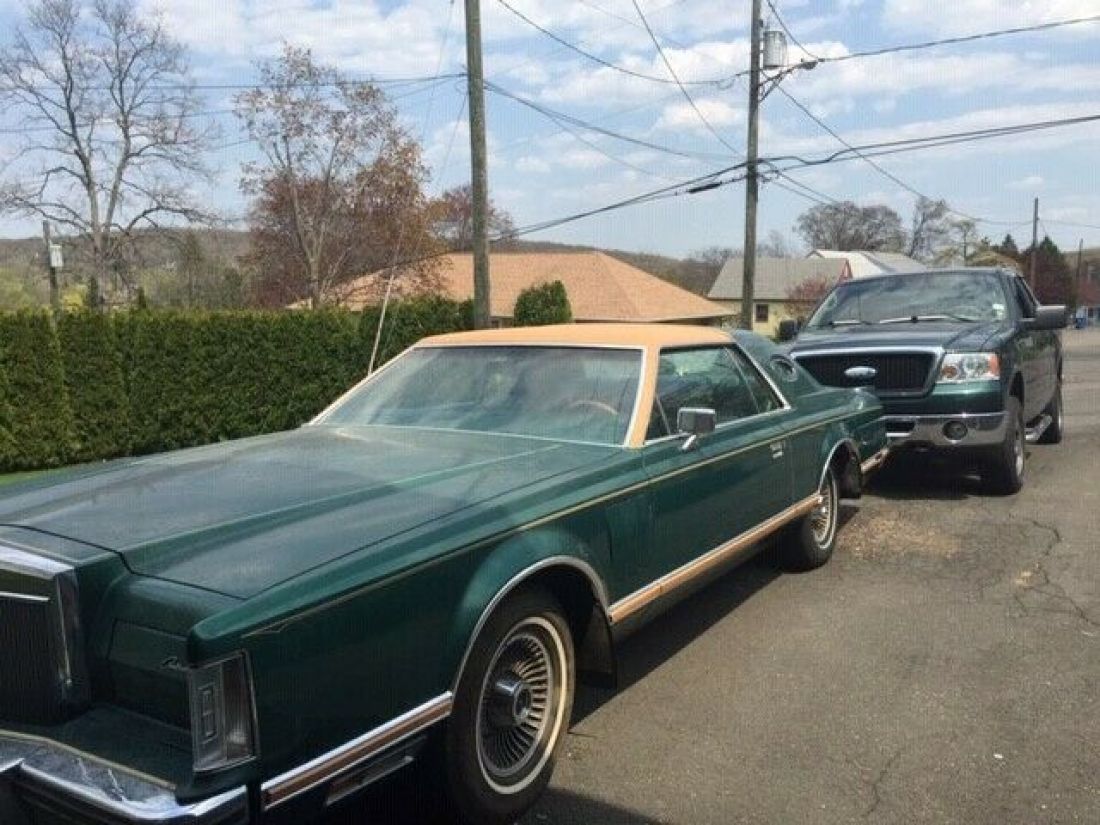 1977 Lincoln Continental Givenchy Designer Series 1977 Lincoln Continental
