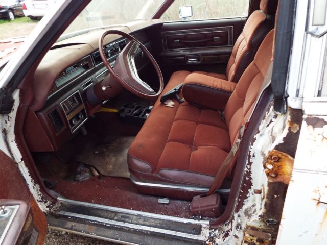1977 Lincoln Continental - photo 7