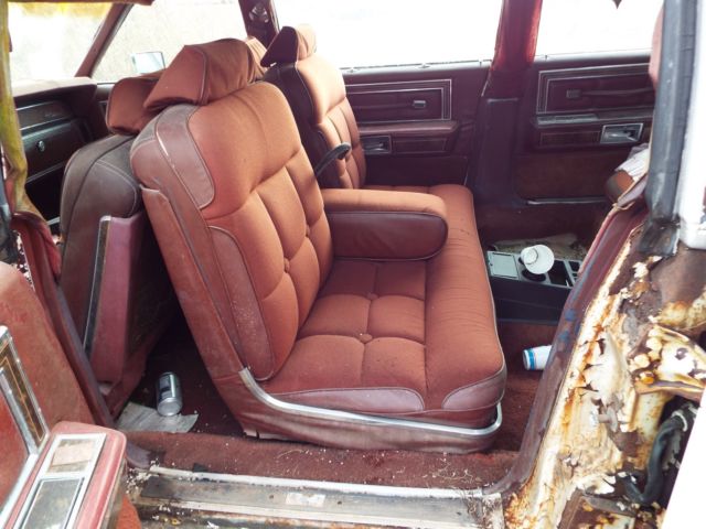 1977 Lincoln Continental - photo 8