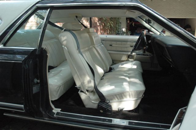 1977 Lincoln Continental - photo 9