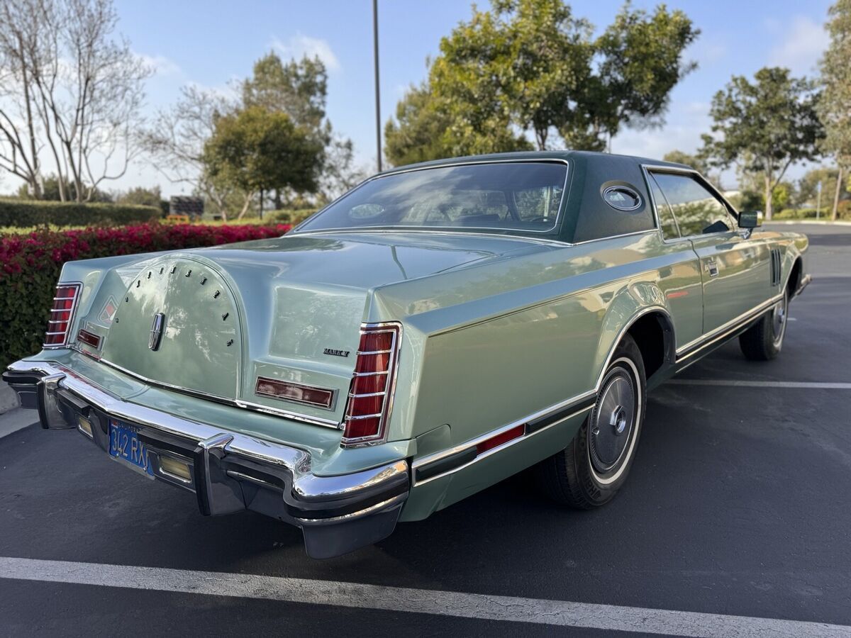 1977 Lincoln Continental Mark V - photo 6