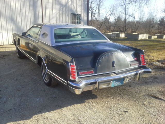 1977 Lincoln Mark Series - photo 2