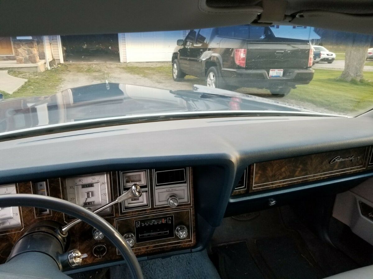1977 Lincoln Continental - photo 6