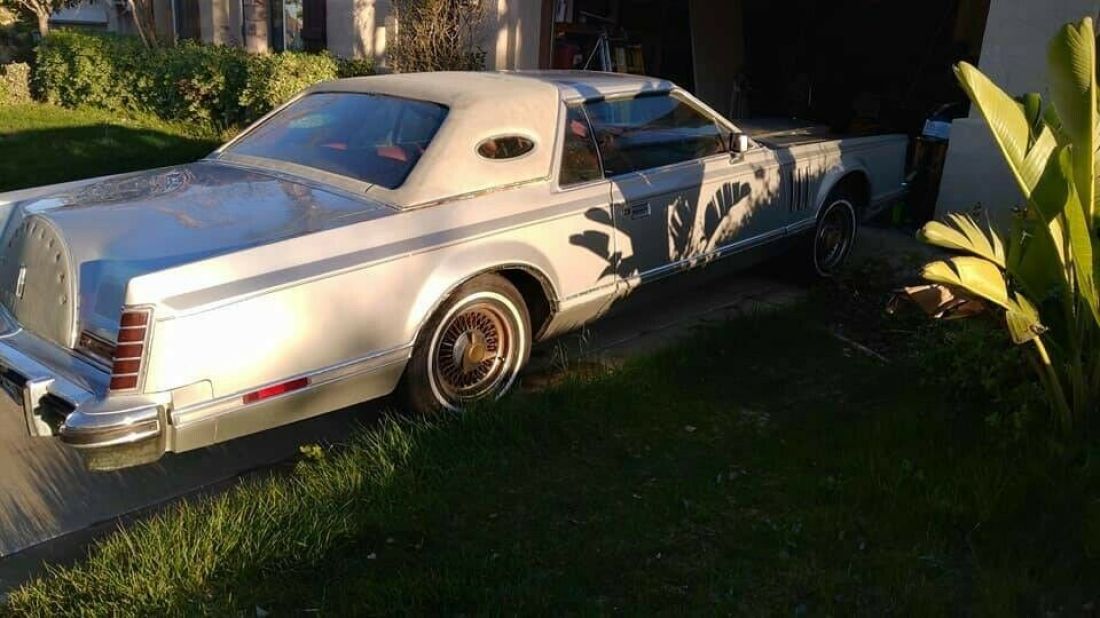 1977 Lincoln Continental Cartier Edition - photo 2