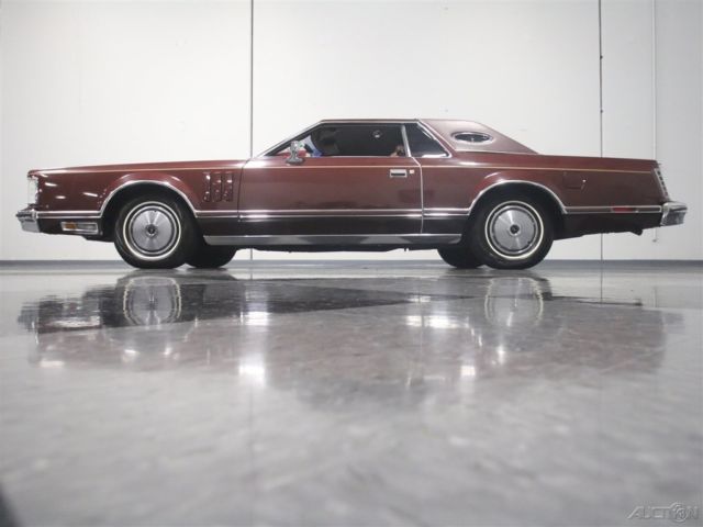 1977 Lincoln Continental Mark V - photo 12