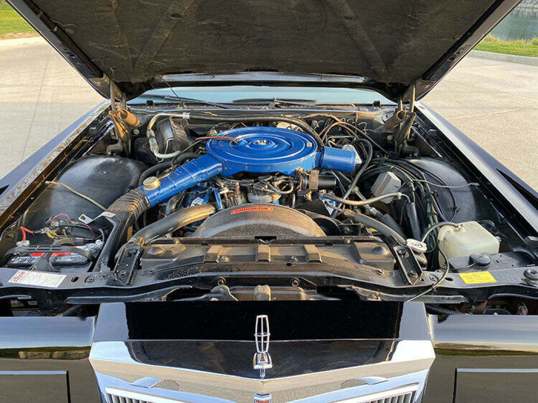 1977 Lincoln Continental Mark V with only 6,349 actual documented miles!! - photo 11