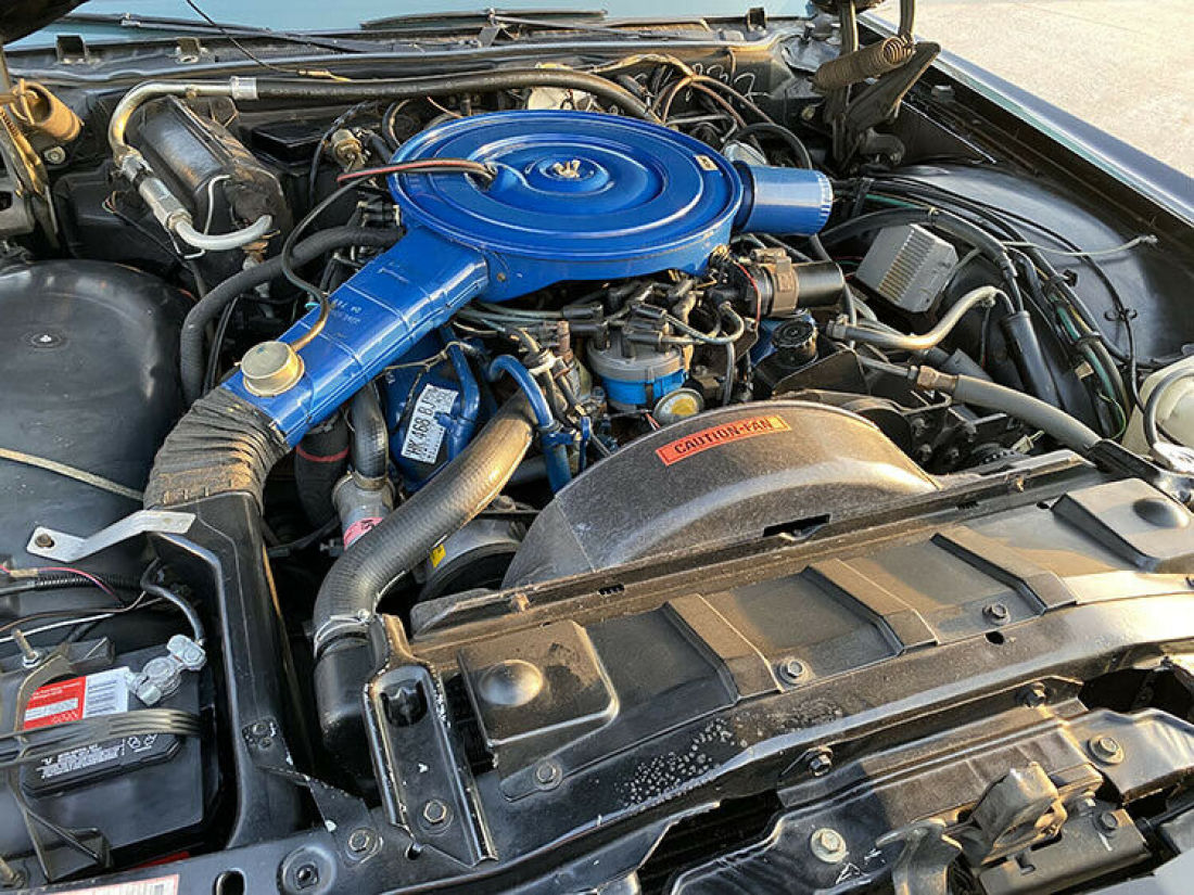 1977 Lincoln Continental Mark V with only 6,349 actual documented miles!! - photo 12