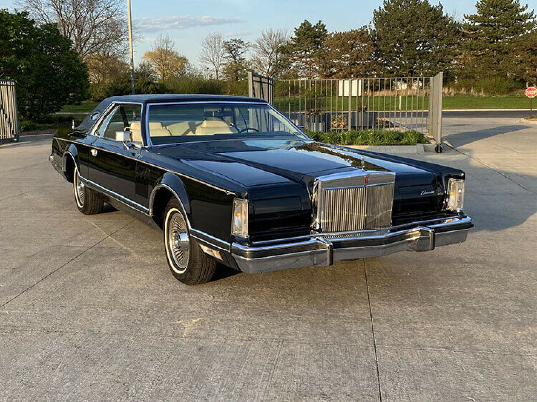 1977 Lincoln Continental Mark V with only 6,349 actual documented miles!! - photo 2