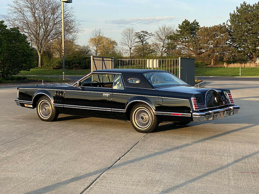 1977 Lincoln Continental Mark V with only 6,349 actual documented miles!! - photo 7