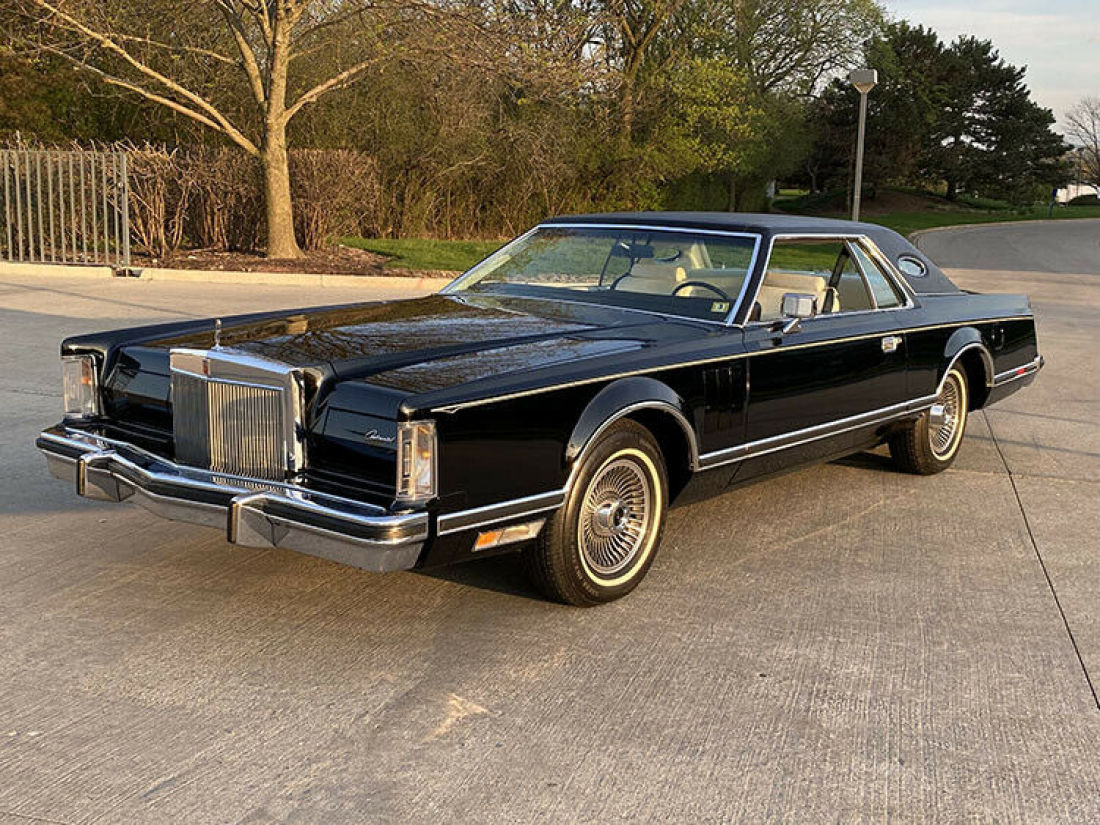 1977 Lincoln Continental Mark V with only 6,349 actual documented miles!! - photo 8