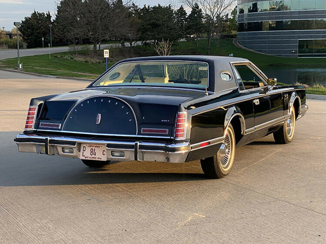 1977 Lincoln Continental Mark V with only 6,349 actual documented miles!! - photo 5