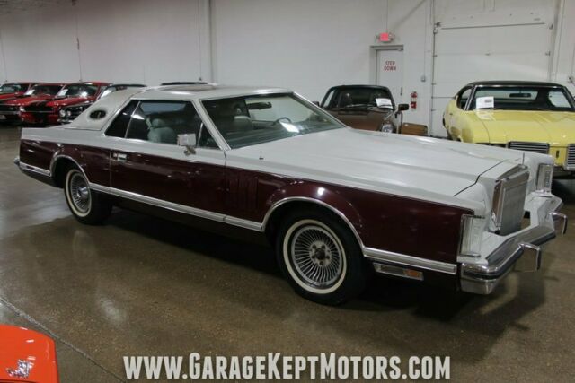 1977 Lincoln Continental Mark V - photo 11