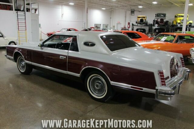 1977 Lincoln Continental Mark V - photo 6
