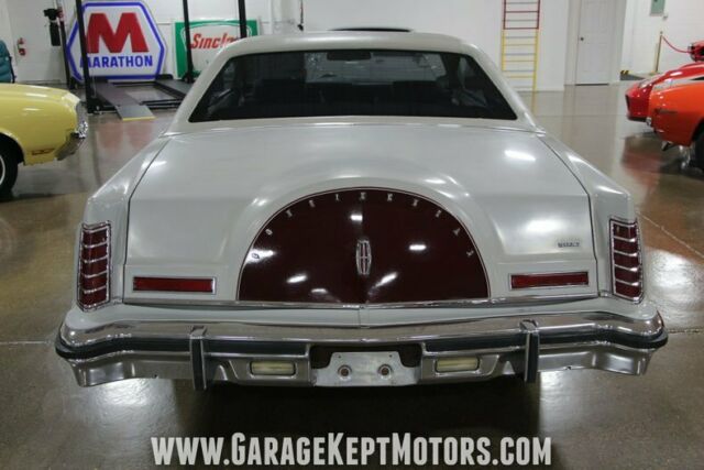 1977 Lincoln Continental Mark V - photo 8