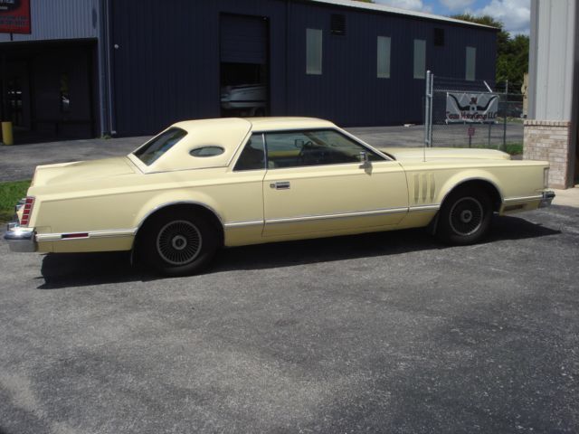 1977 Lincoln Mark Series - photo 4