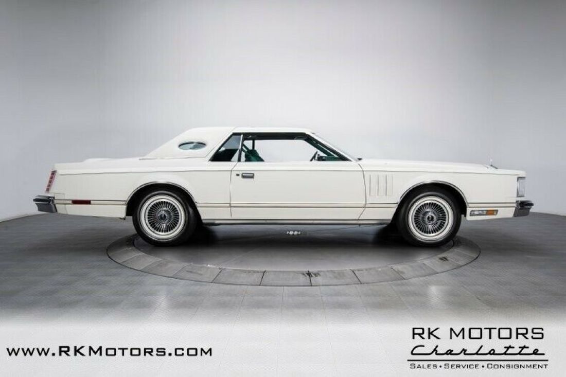 1977 Lincoln Continental Mark V - photo 9