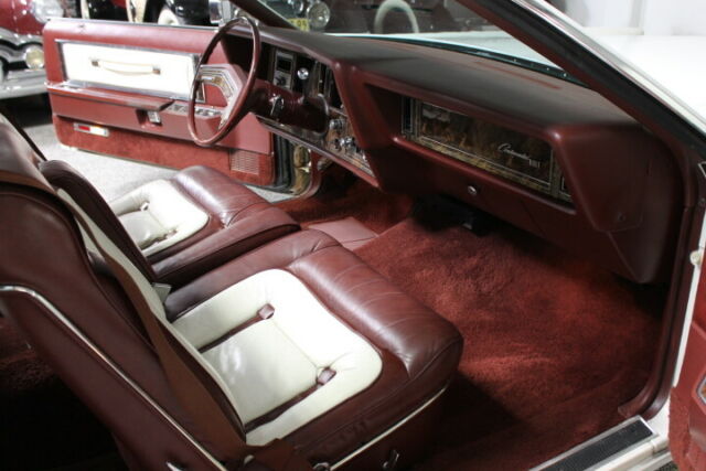 1977 Lincoln Continental - photo 12