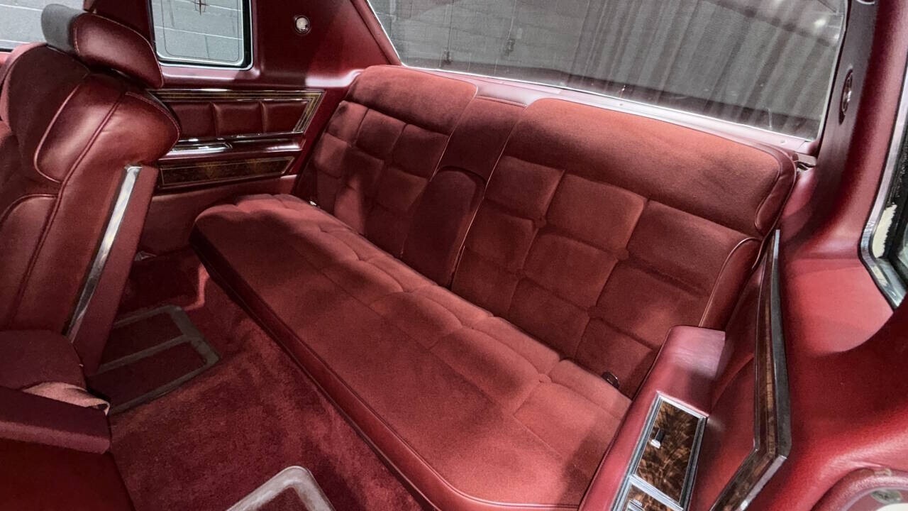 1977 Lincoln Continental ONLY 37K MILES MINT CONDITION MUST SEE!!!! - photo 5